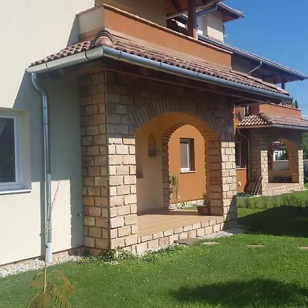 アパート Mediterrania